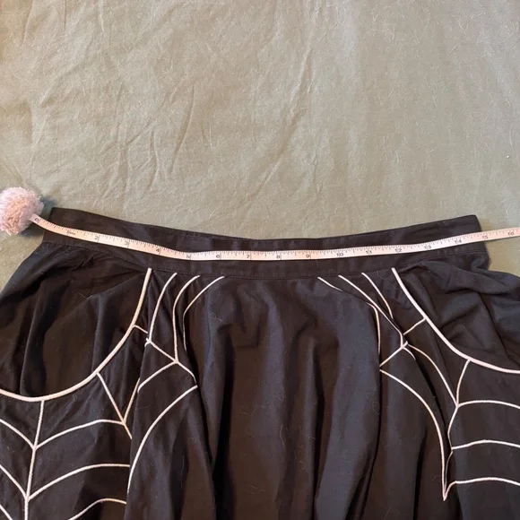 Hell Bunny black embroidered spiderweb circle skirt - Picture 5 of 5